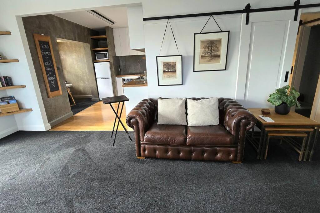 Apartment 5 - Haddin Court - Modern Loft Style *
